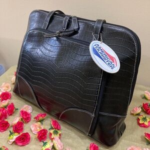 American Tourister Luggage Carry-On Bag, Black, 17" x 12" x 5"